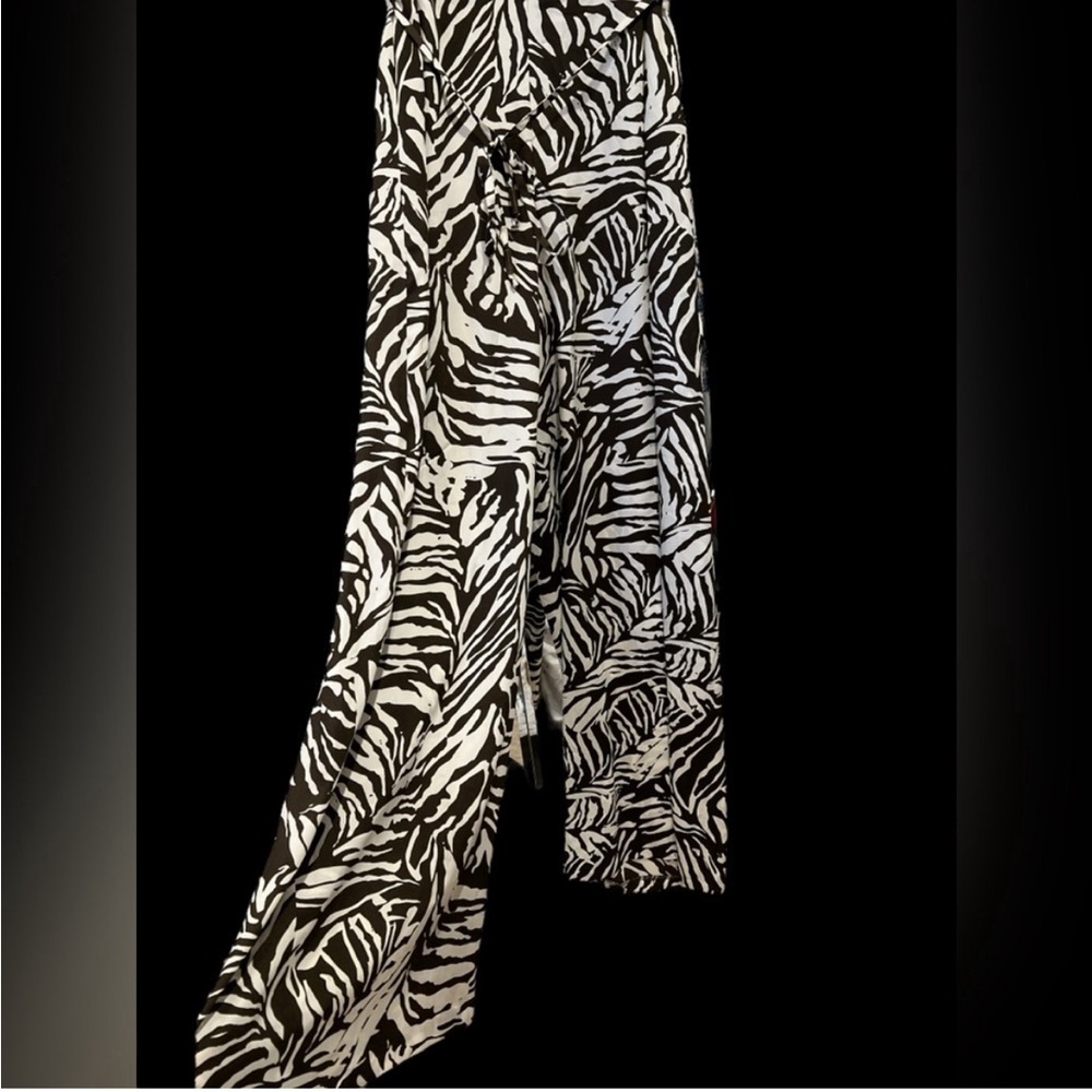 Inc tropical wide leg Jumpsuit Size 6 Brown white Satin animal print NWT - Picture 4 of 15